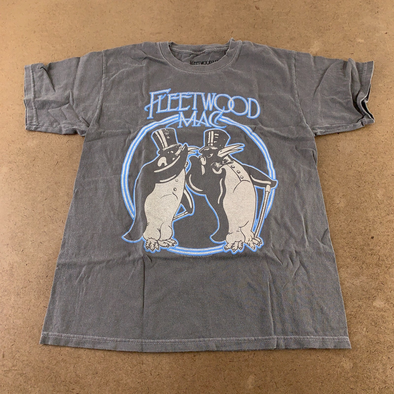 Urban Outfitters Fleetwood Mac Men's Size Small Gray Penguin T-Shirt gallery