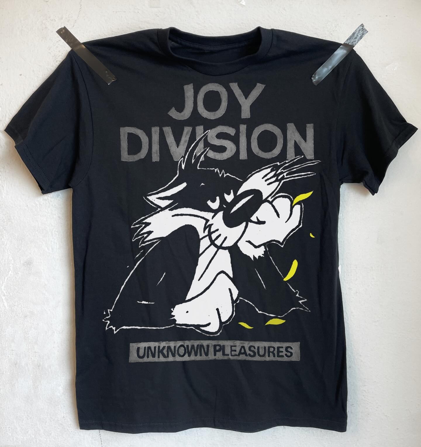 Vintage Joy Division Unknown Pleasures T-Shirt Reprint gallery