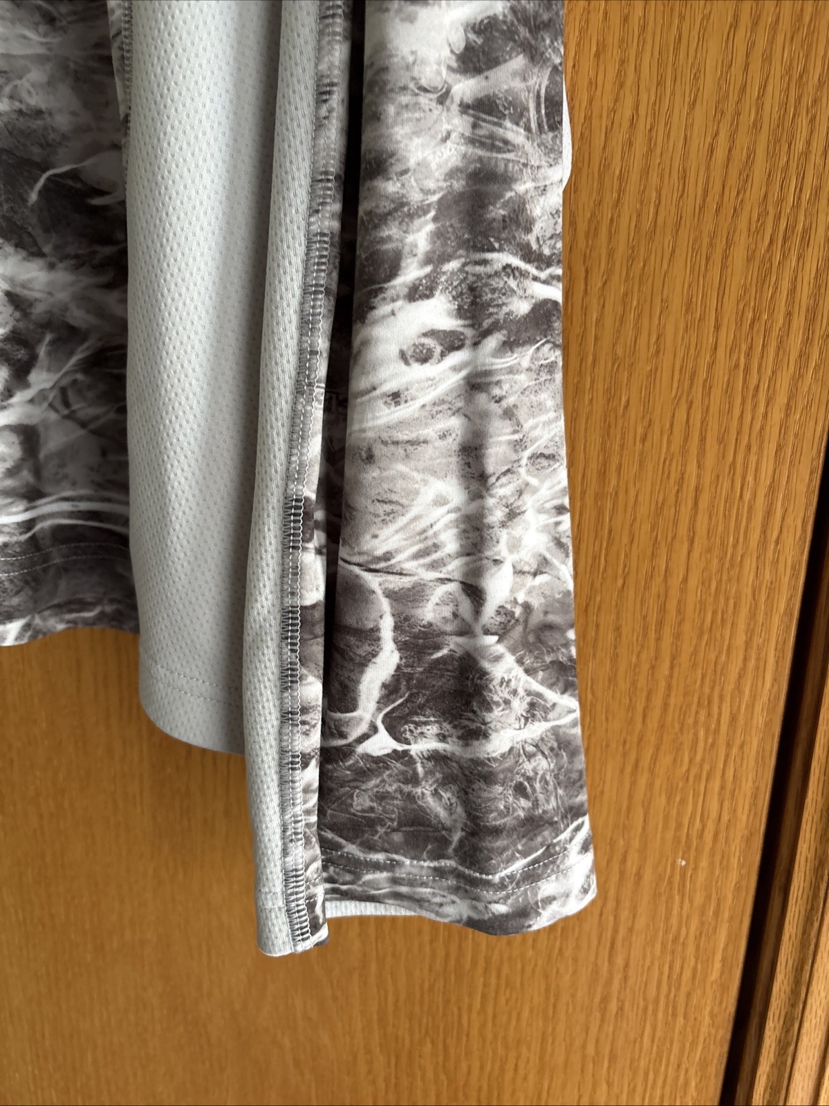 Habit Solar Factor Mens Sz M Long Sleeve UPF 40 Shirt Gray White Fishing gallery