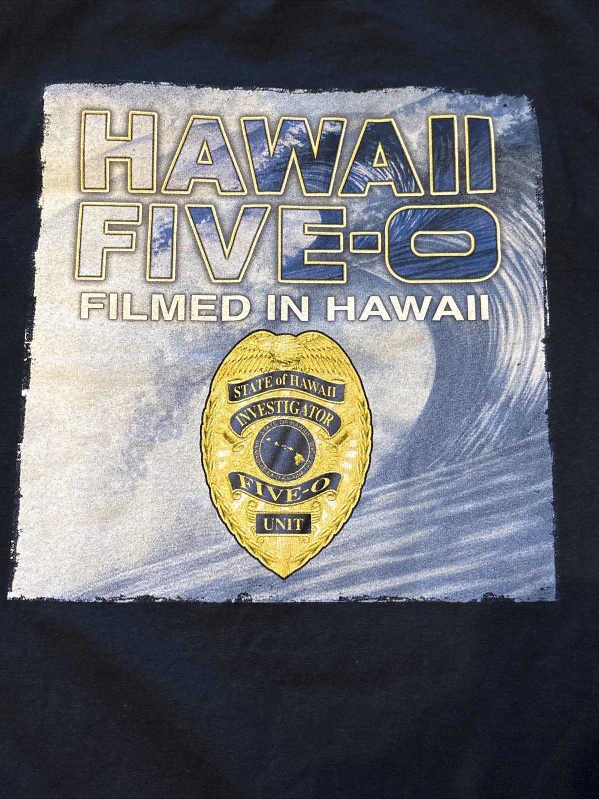 Hawaii Five 5-0 PI Shield Large 2 SidedT-Shirt Filmed on Location Honolulu gallery