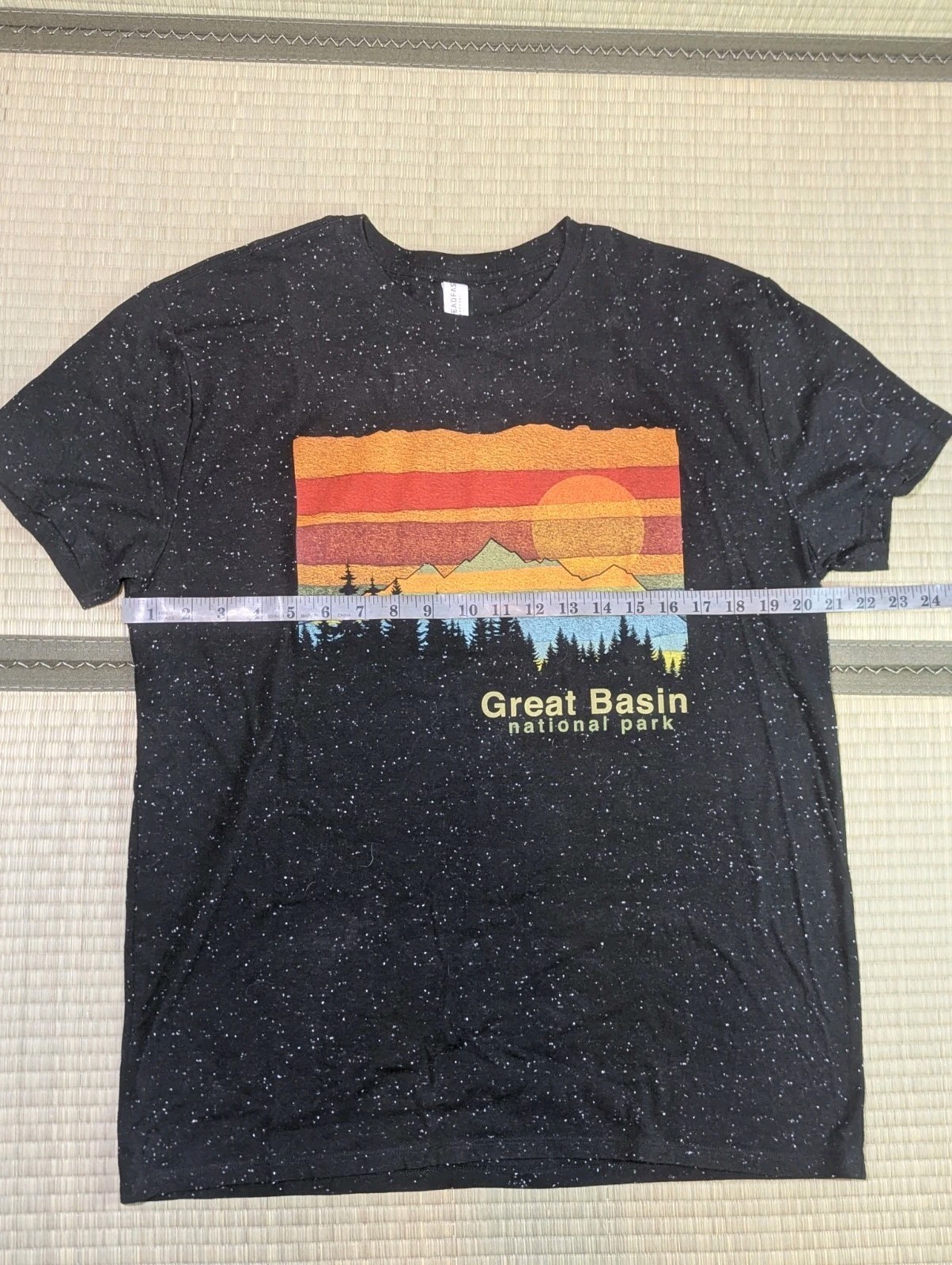 Great Basin National Park Nevada T-Shirt Size L Stars Speckled Black gallery