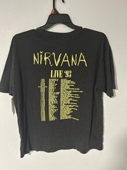 NWT Nirvana Smiley Face T Shirt Gray Yellow Gringe Rock N Roll Size M Cotton