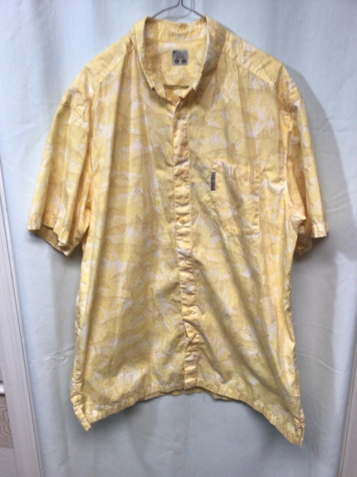 Columbia PFG (Fish Pattern) Yellow XL Button Up Shirt B5