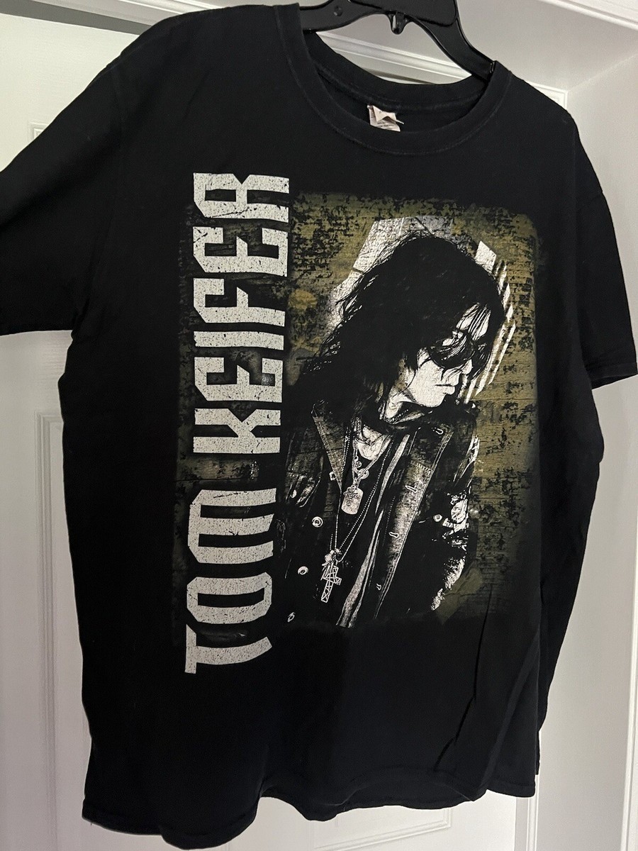 Classic Tom Keifer Collection S-235XL Tee P69.103