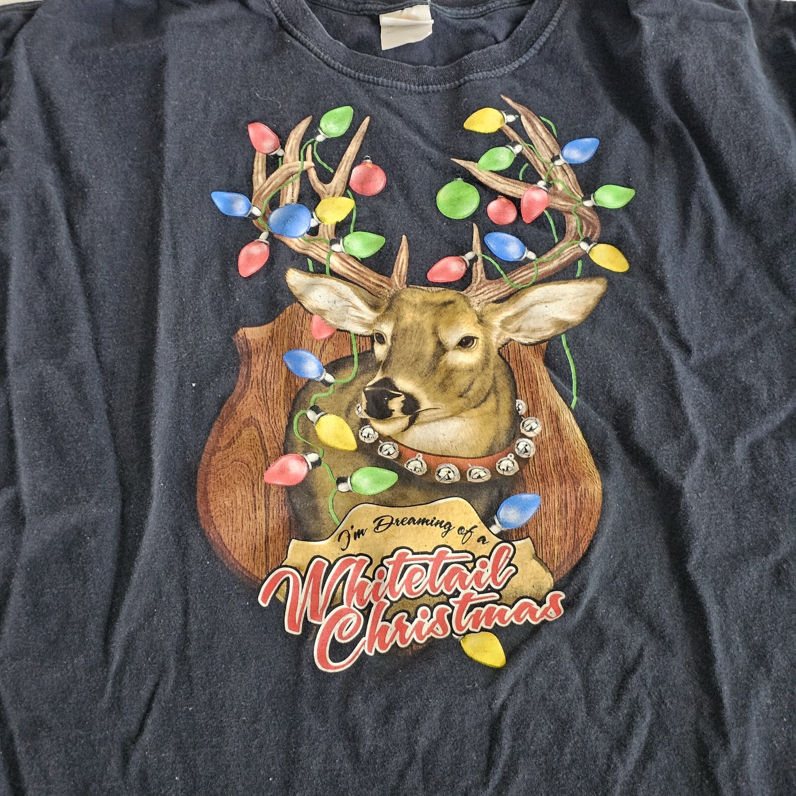 Fruit Of The Loom XL Christmas Hunter Mounted Deer Black Graphic T-Shirt gallery