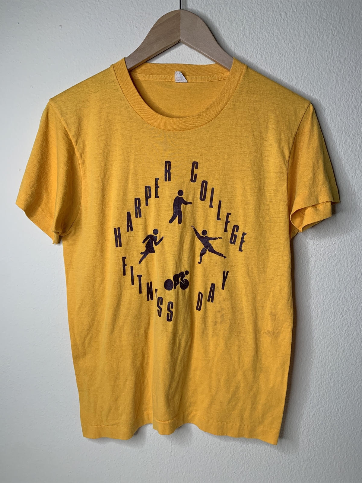Vintage Harper College Shirt Mens Sz M Fitness Day School Art Tee 80s