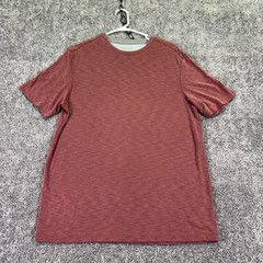 Van Heusen Shirt Mens Medium Red Short Sleeve Crew Neck Tee Casual City