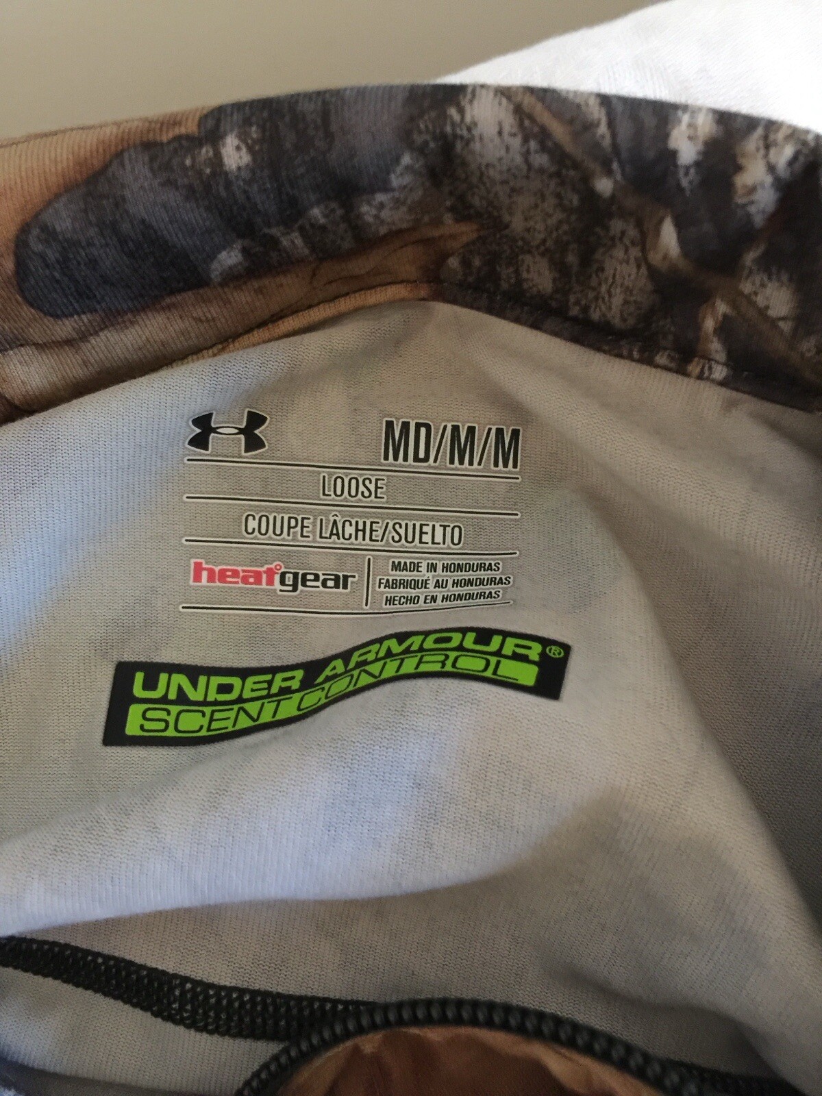 Under Armour Men Long Sleeve L/S Camo Pullover M 1/4 Zip Scent Control -HOLE gallery