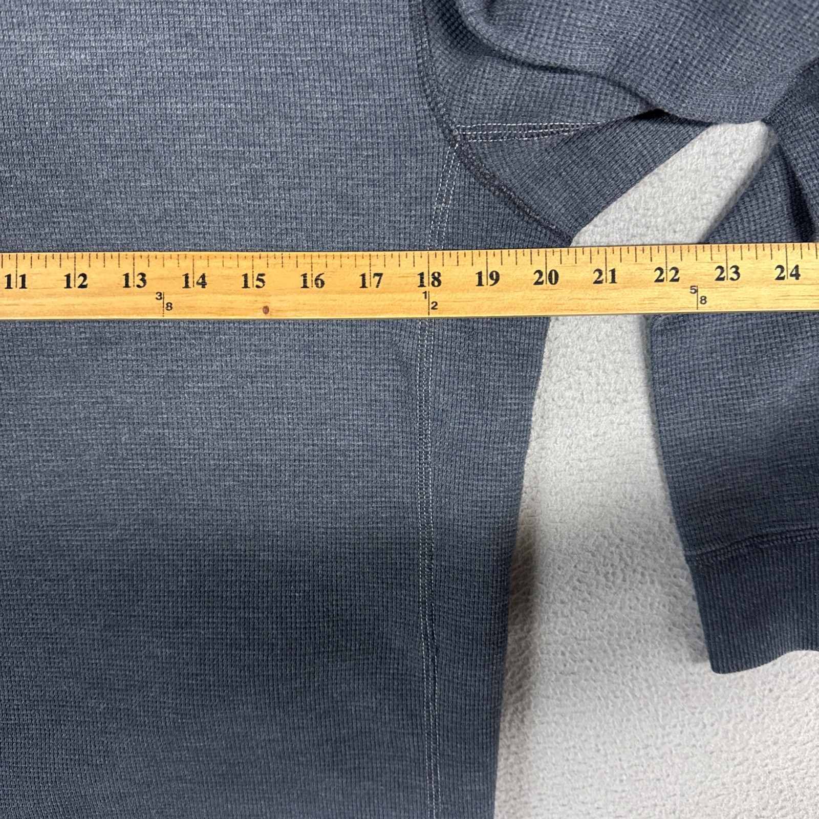 Eddie Bauer Thermal Shirt Mens Small Blue Gray Long Sleeve Waffle Knit Stretch gallery