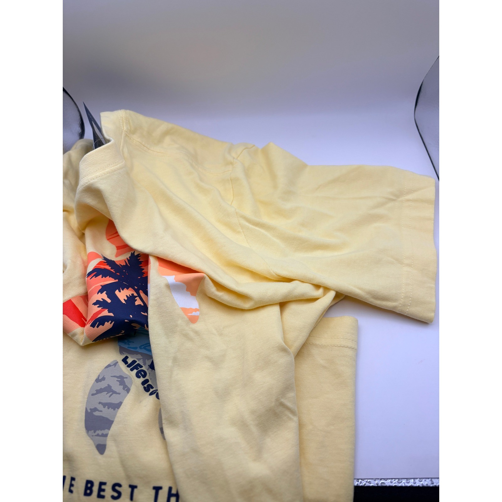Life Is Good Mens Crusher Tee Yellow Sea Turtle Sunset Graphic T-Shirt Small NEW gallery