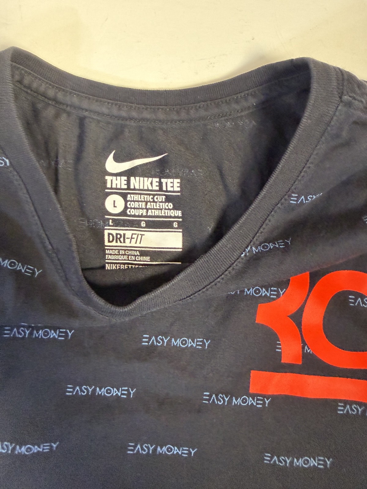 The Nike Tee Large L Black 2016 KD Kevin Durant Easy Money All Over Print Shirt gallery