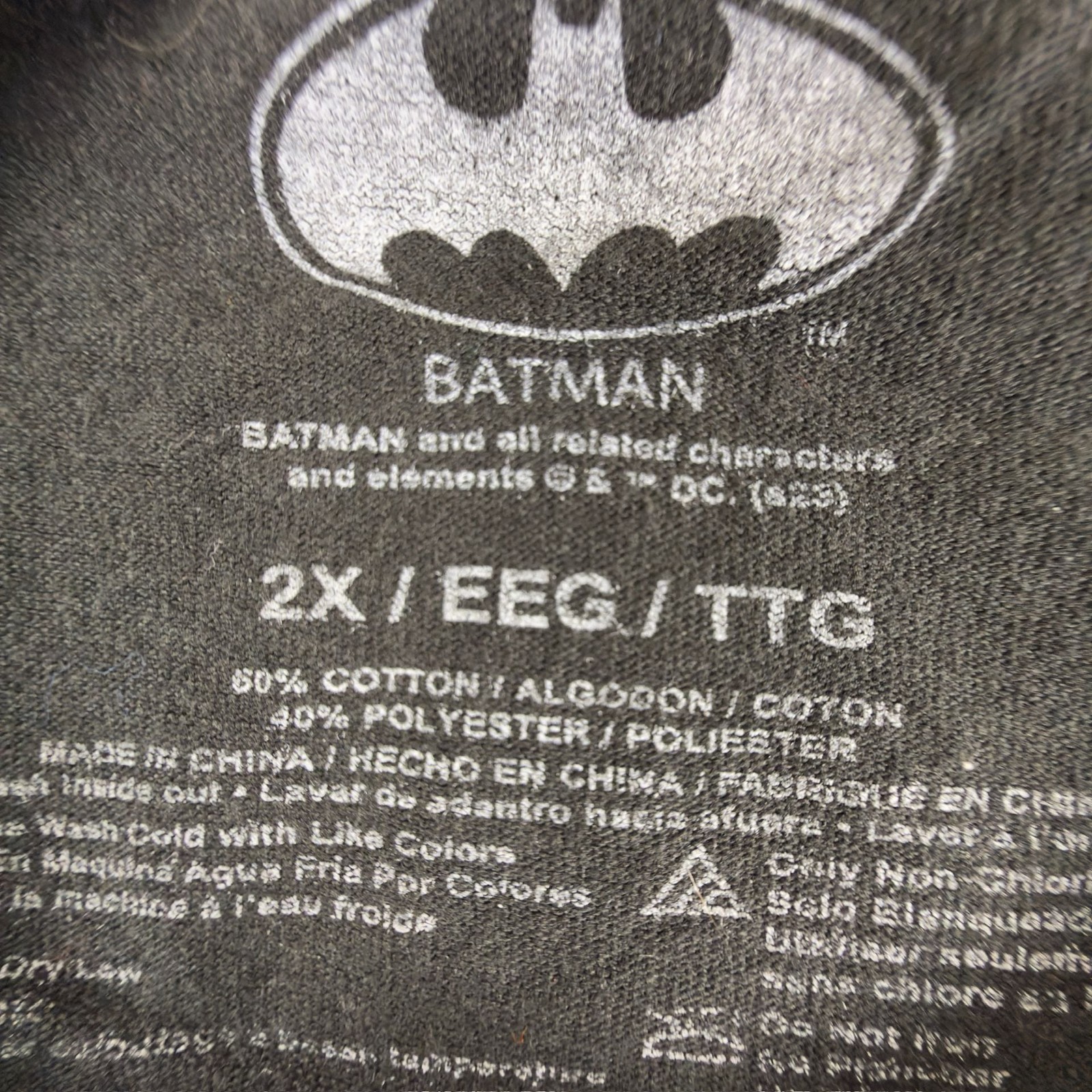 Batman Graphic T-Shirt Size 2X gallery