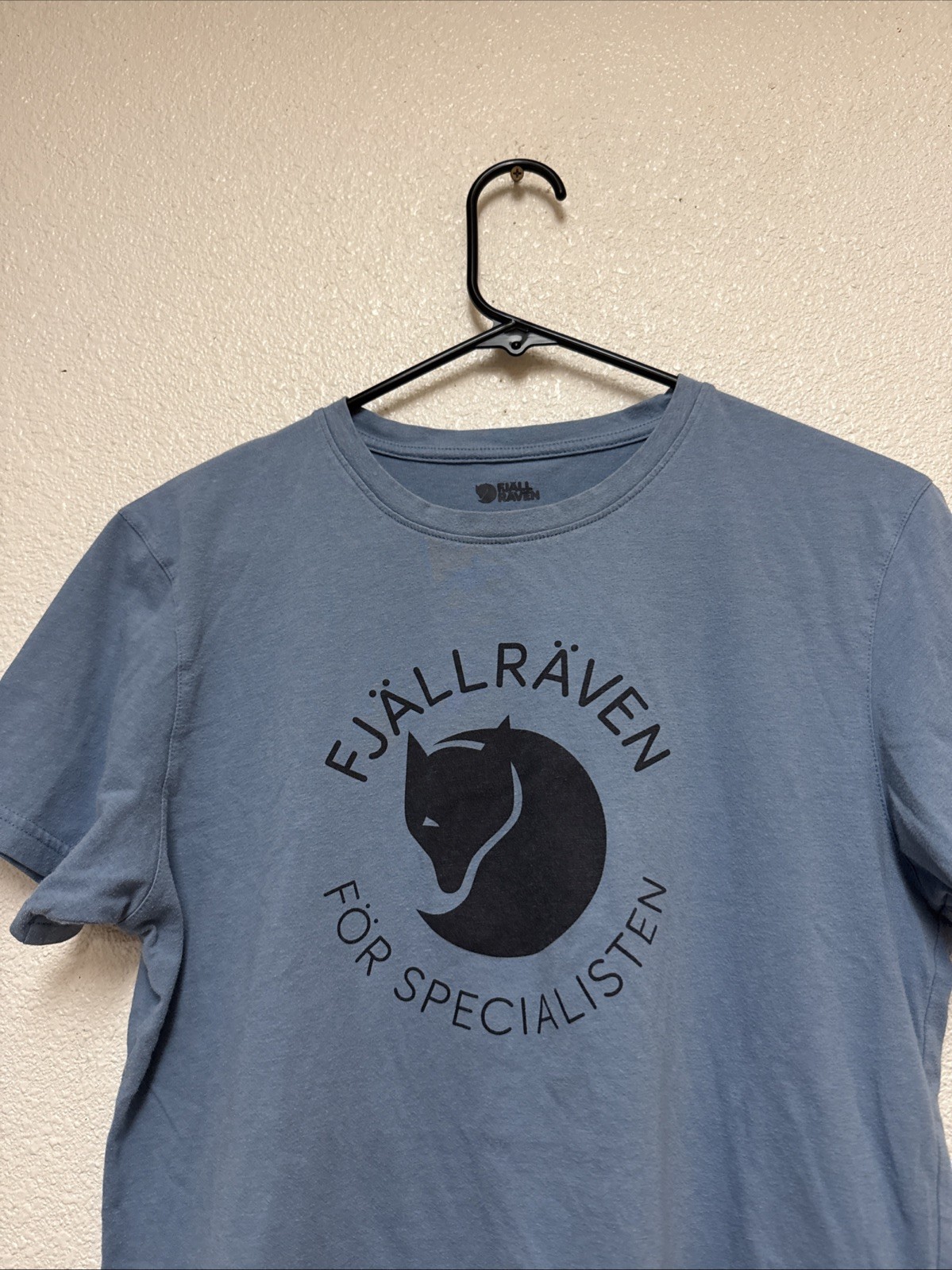 Fjallraven Men’s Blue Fox Short Sleeve Tshirt Sz S gallery
