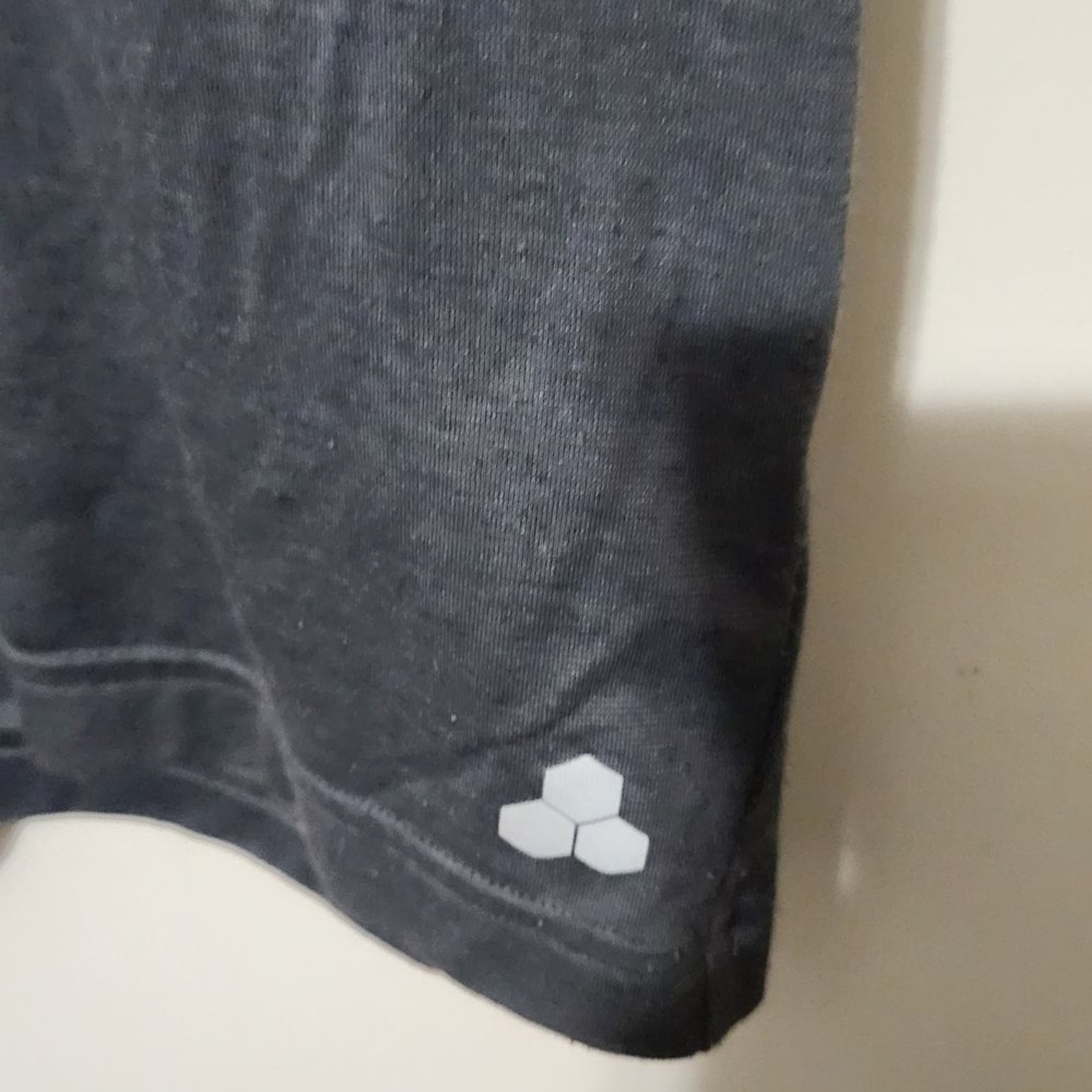 Tek Gear Dark Gray Crew Neck Shirt L gallery
