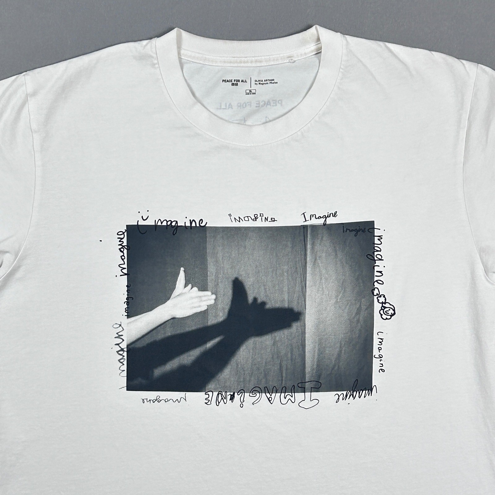 Uniqlo Peace For All Olivia Arthur Imagine Graphic T-Shirt Mens XL Unisex White gallery