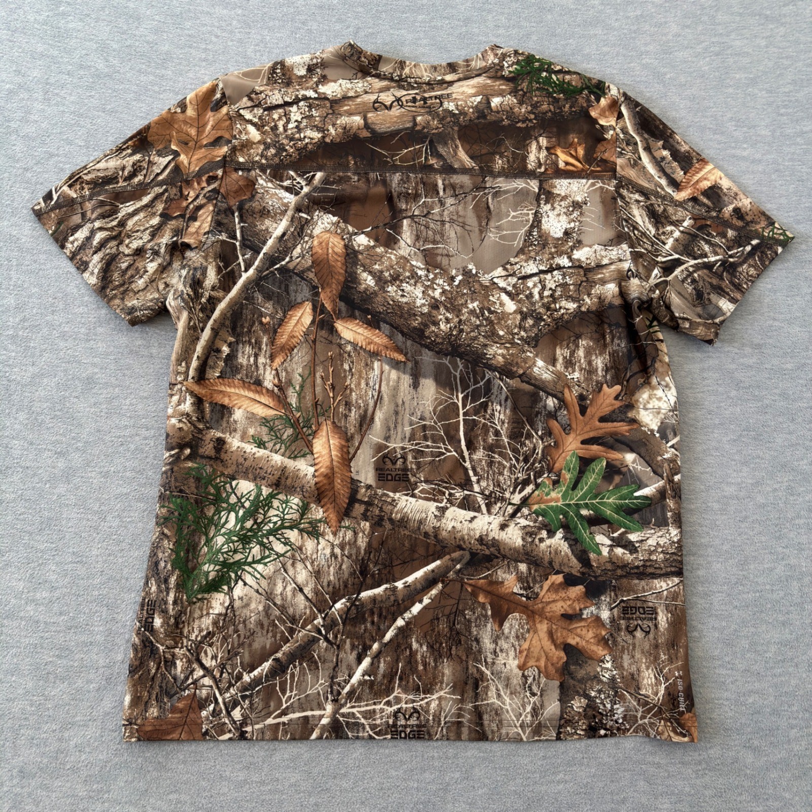 Under Armour Mens HeatGear Realtree Edge Camo Lux Row Distillers T-Shirt Large gallery