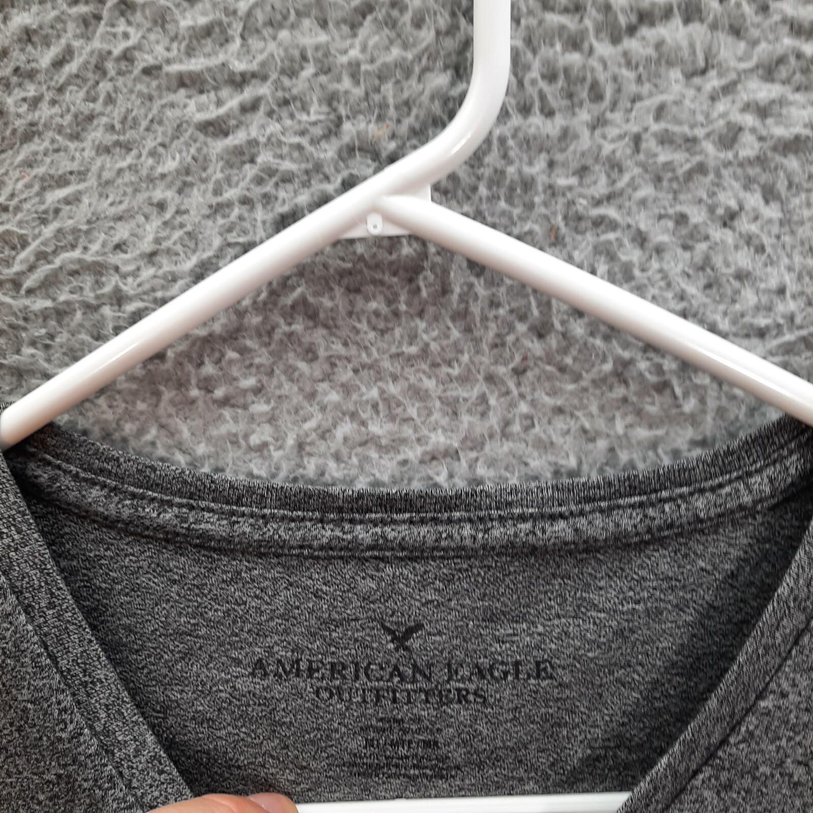 American Eagle Shirt Mens Medium Tall Gray Heather V Neck Preppy Workwear Casual gallery