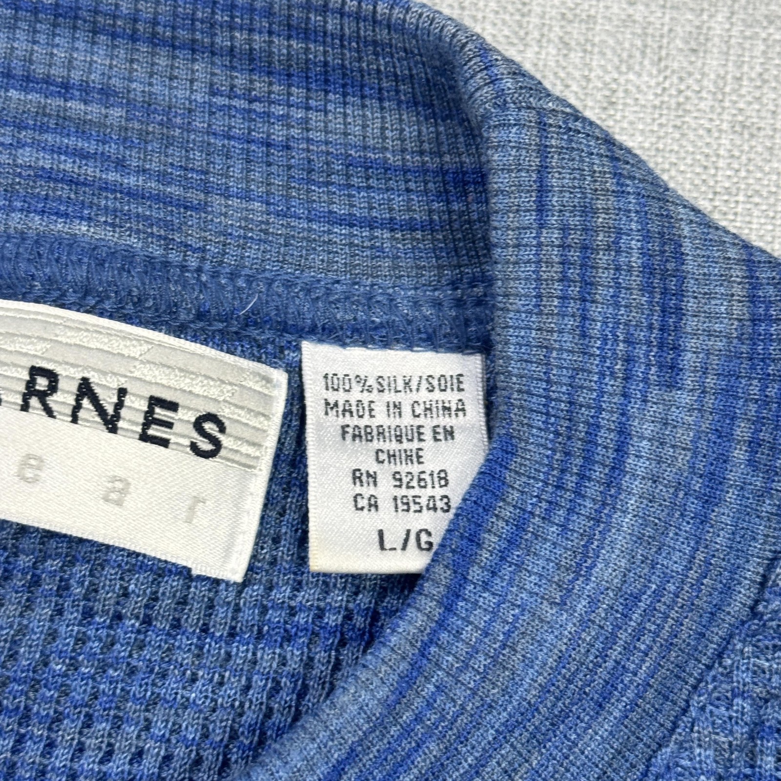 Jhane Barnes Silk T-Shirt Mens Large Blue Striped Crew Neck Short Sleeve gallery