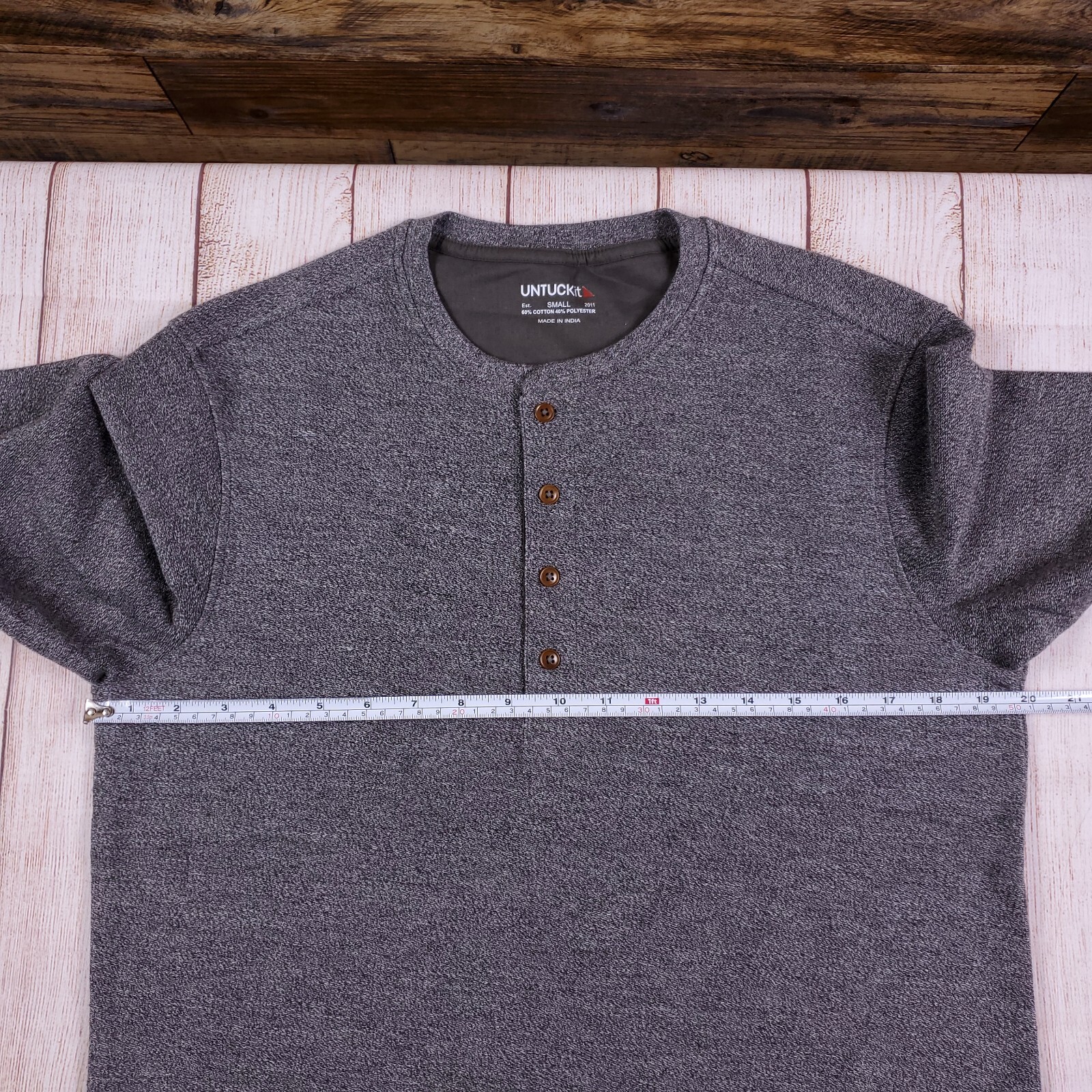 UNTUCKit Shirt Men Small Gray Henley Casual Comfort Cozy Warm 4 Button Urey NEW gallery