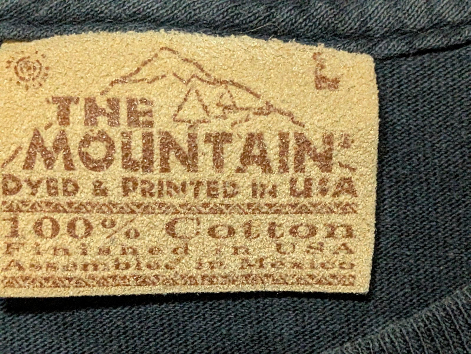 The Mountain Mens T-Shirt Vintage Summoning The Storm Leather Tag Large #5037 gallery