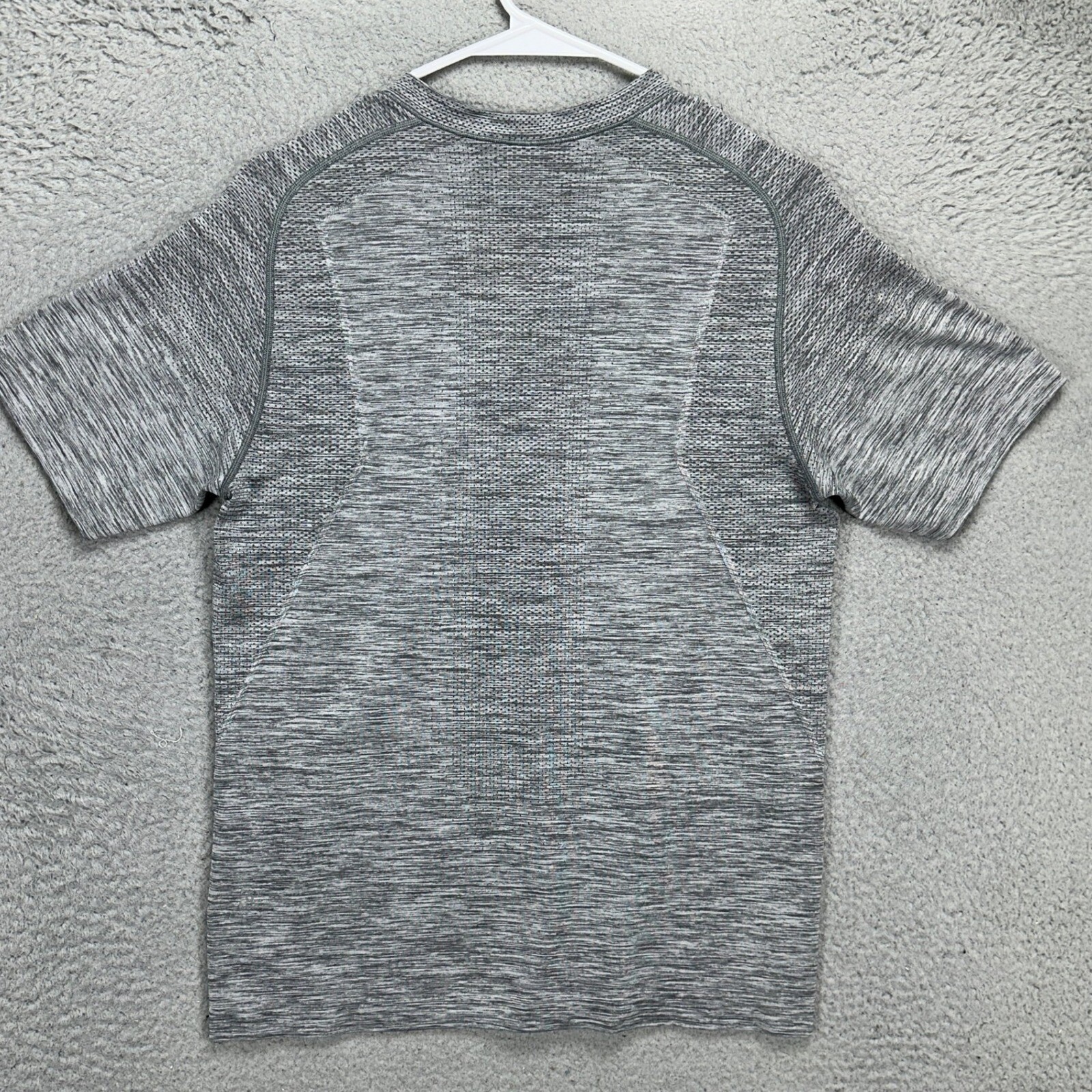 Lululemon Metal Vent Tech Mens T-Shirt Small Grey Salt Pepper Athleisure Tee gallery