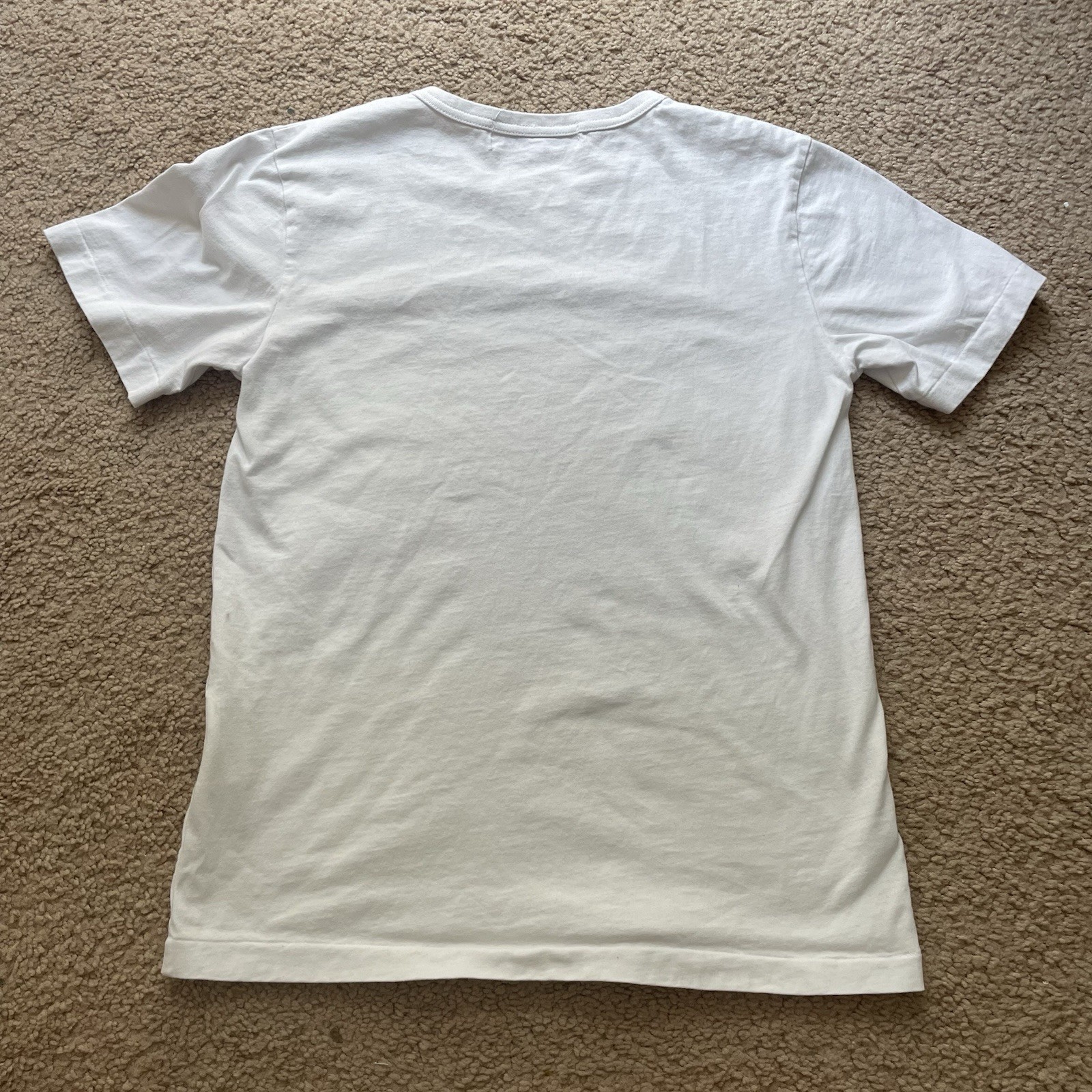 White Comme des Garçons Play T-shirt with red heart graphic, size M gallery