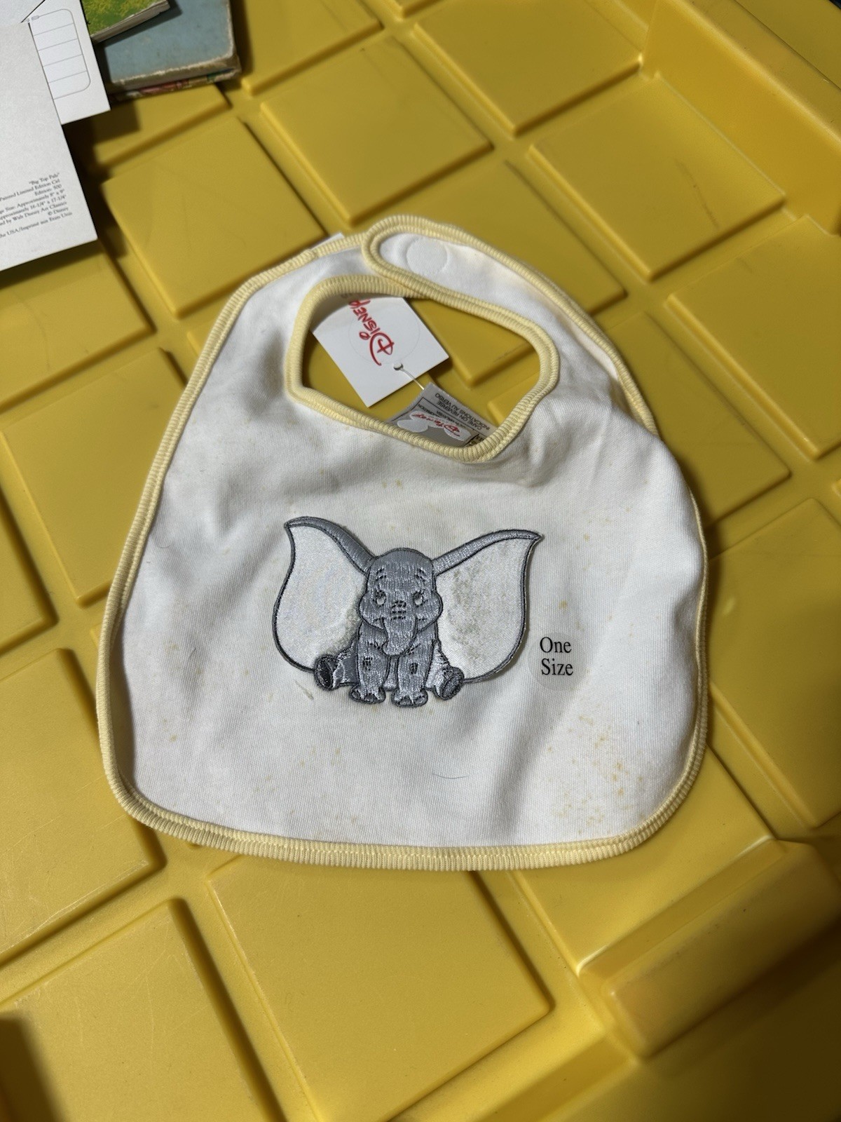 Vintage Disney Dumbo Yellow And White Bib One Size D5