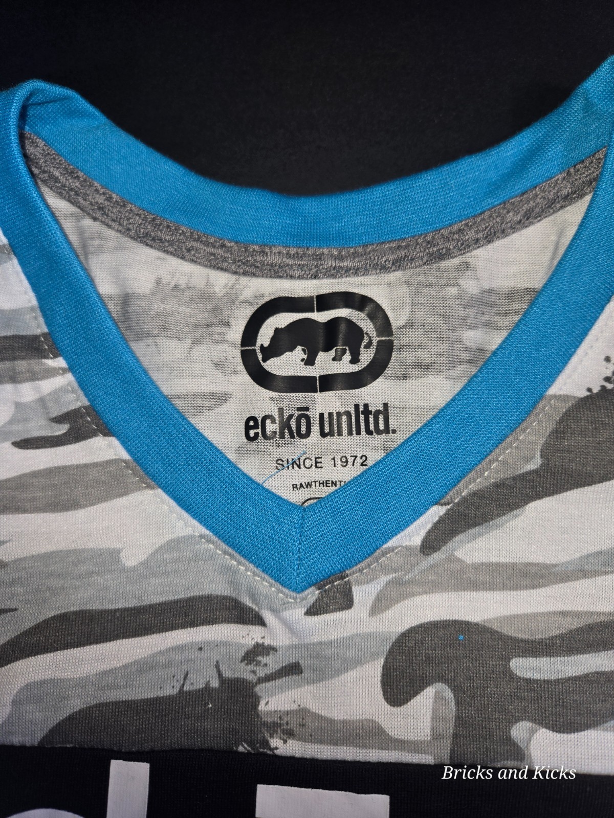 Ecko Unltd V-Neck Blue Atomic With Camo Men's T-Shirt Sizes S, M, L, XL NWT gallery