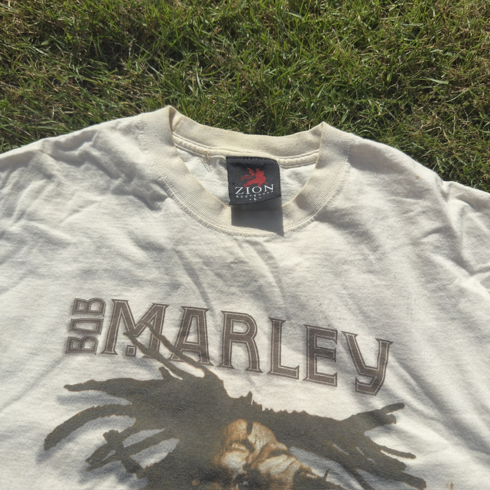 Vintage Bob Marley Exodus Tour Europe 1977 Graphic T-Shirt White Size L gallery