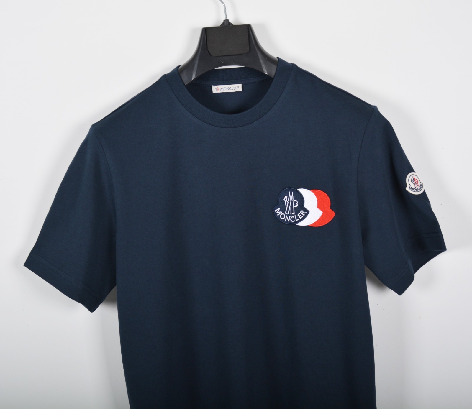 Men's Moncler Navy Cotton T-Shirt Medium Short Sleeve gallery
