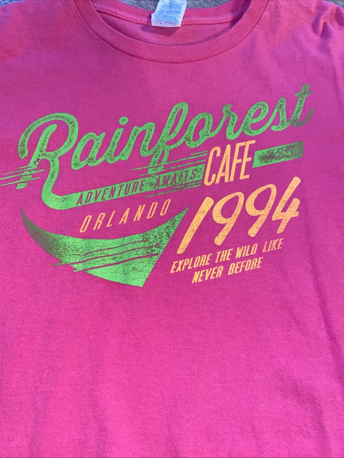 Vintage Rainforest Cafe Pink Logo T-shirt 1994 Orlando Size Large 90s gallery