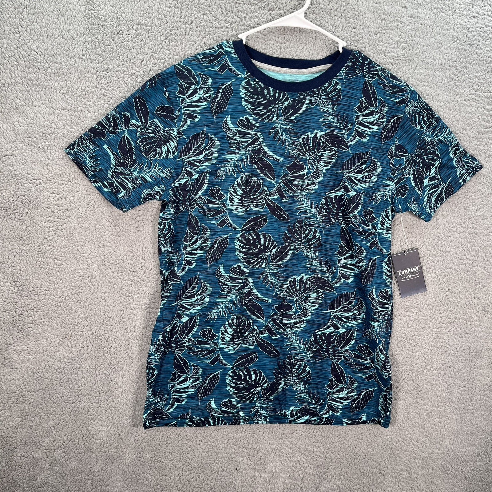 Trademark Company 81 Shirt Adult Medium Blue Preppy Aloha Beach Hawaiian NEW gallery