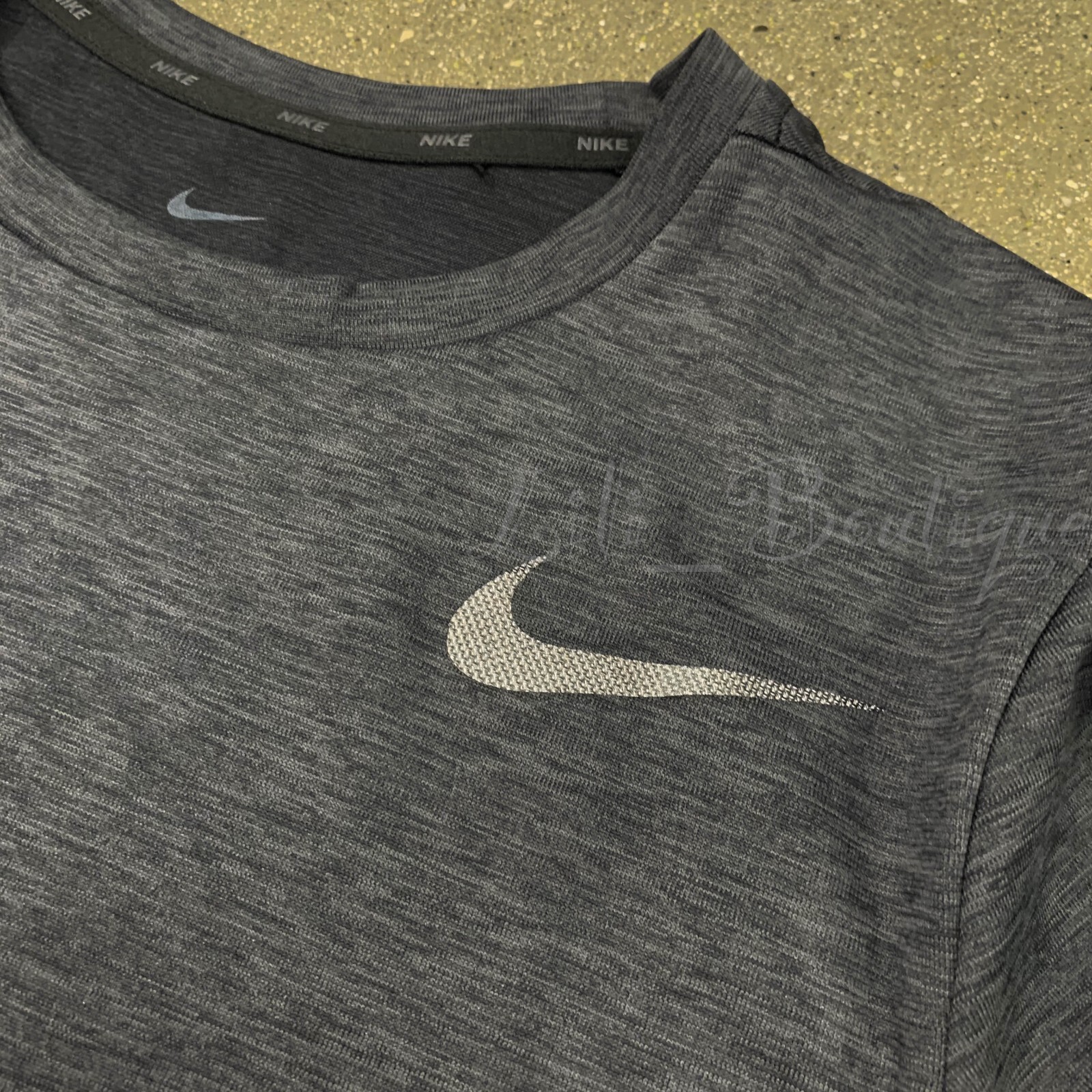 Nike Men Dri-Fit Breathe Training Top Tee Shirt AT3737-010 Charcoal Black Size M gallery