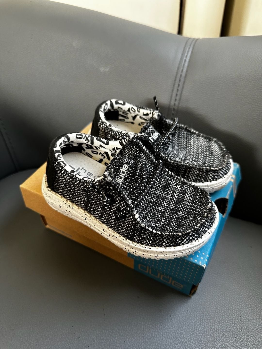 Hey Dude Wally Toddler Sox Skater Shoes Size K6