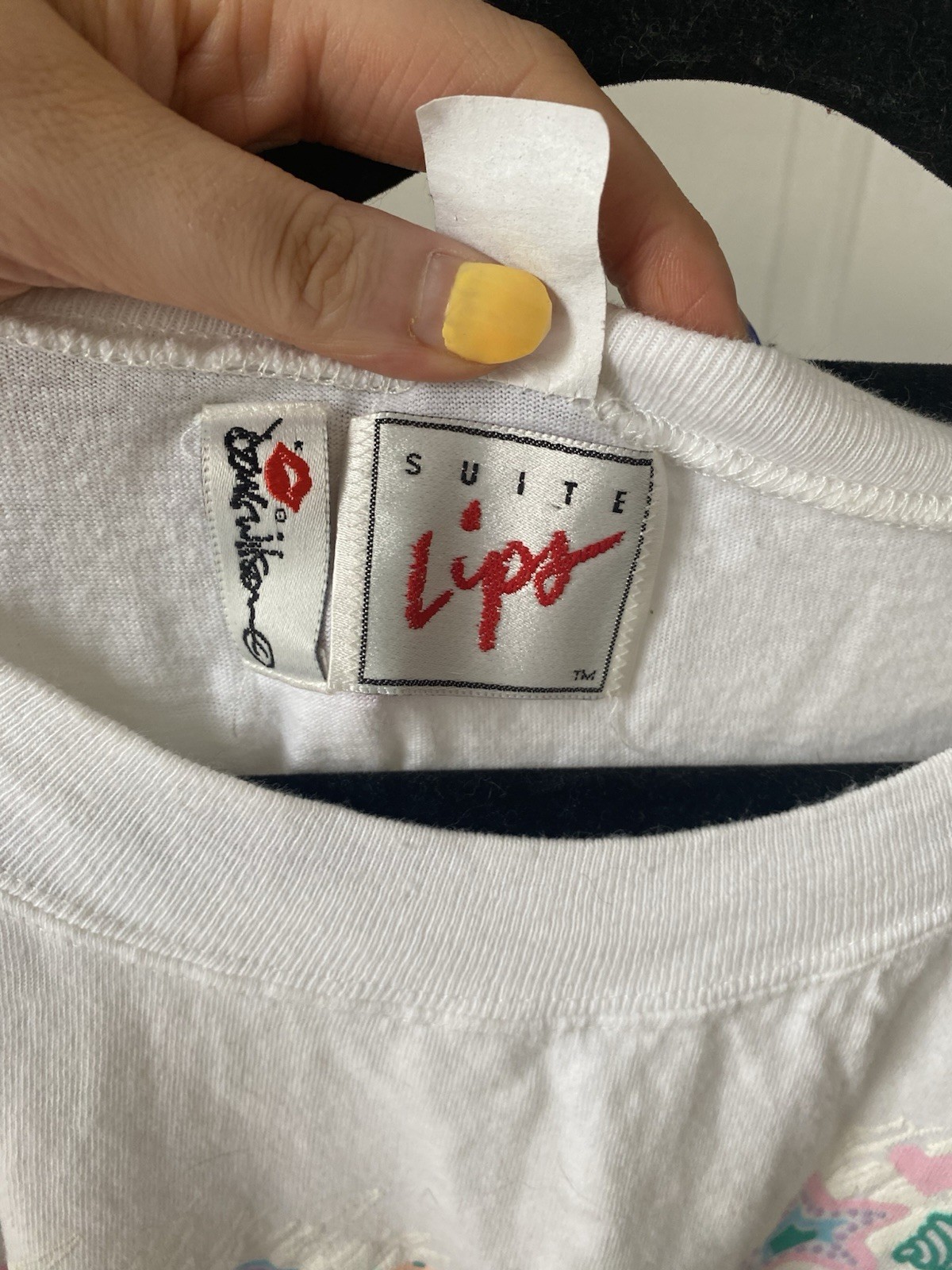 Suite Lips White Cotton Graphic Heart Beach Ocean Crew Neck T-Shirt One Size gallery