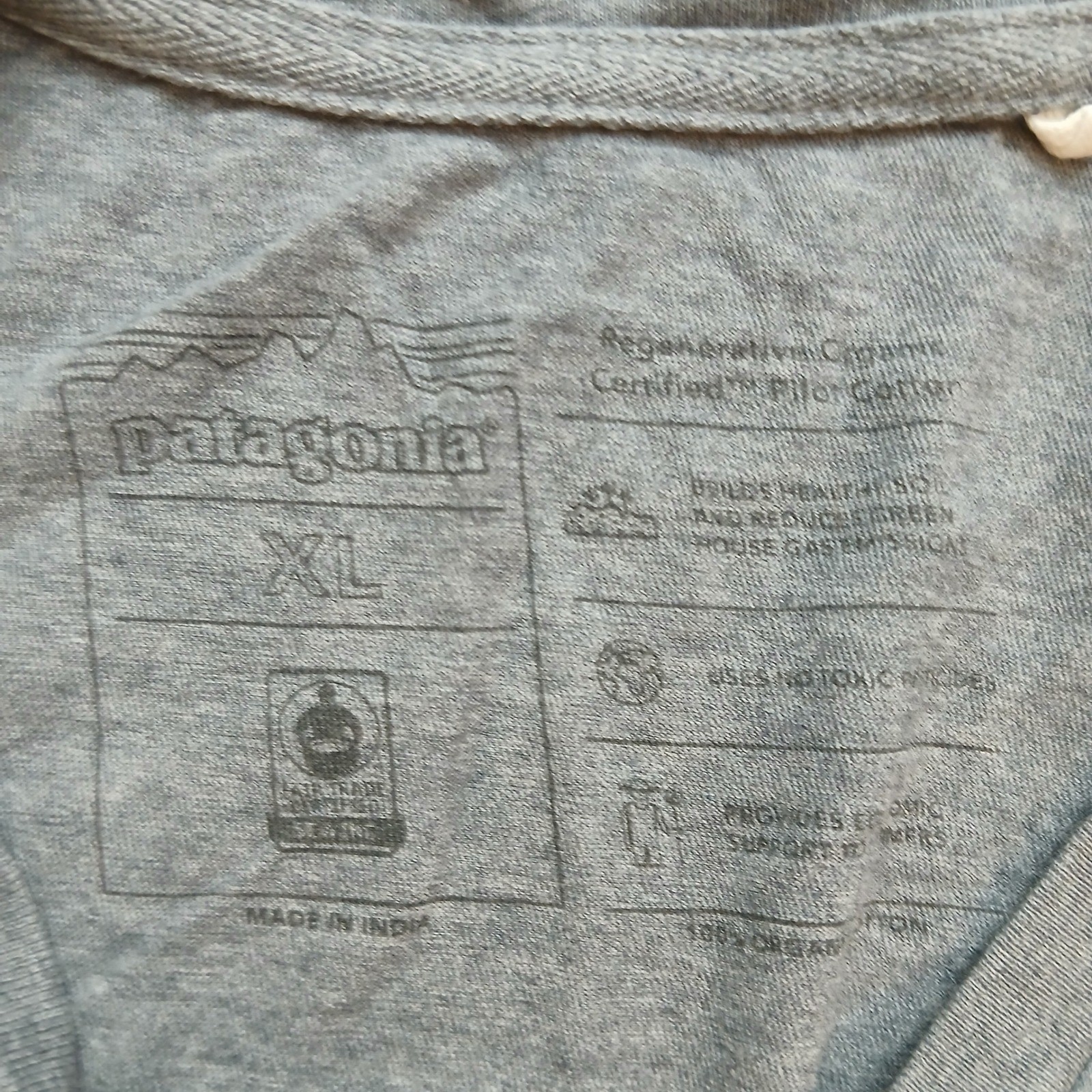 Patagonia Pocket T-Shirt Mens Extra Large Gray Organic Cotton Short Sleeve 53255 gallery
