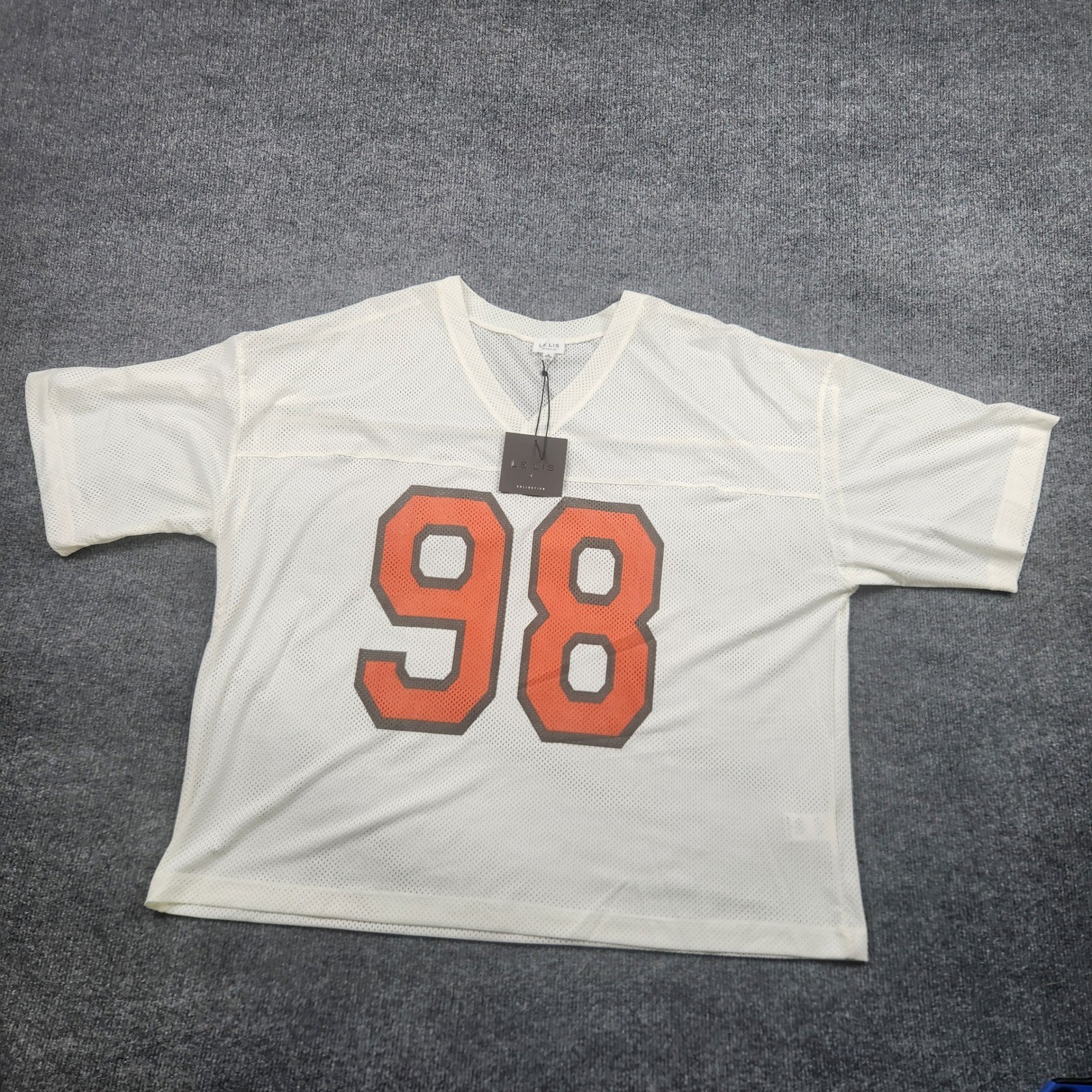Le Lis White Mesh V-Neck Jersey Graphic 98 Top IT3716 Mens Large NEW gallery