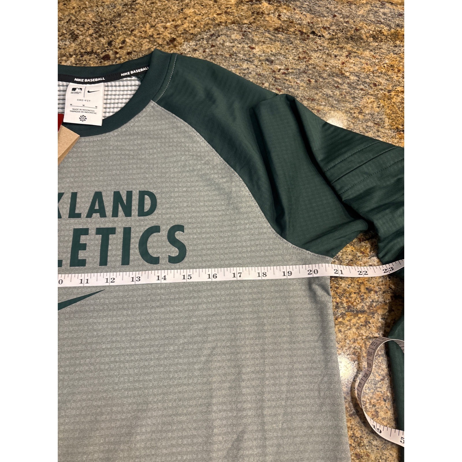 NWT Nike Oakland Athletics MLB Authentic Collection Dri-FIT Shirt Mens M Grey gallery