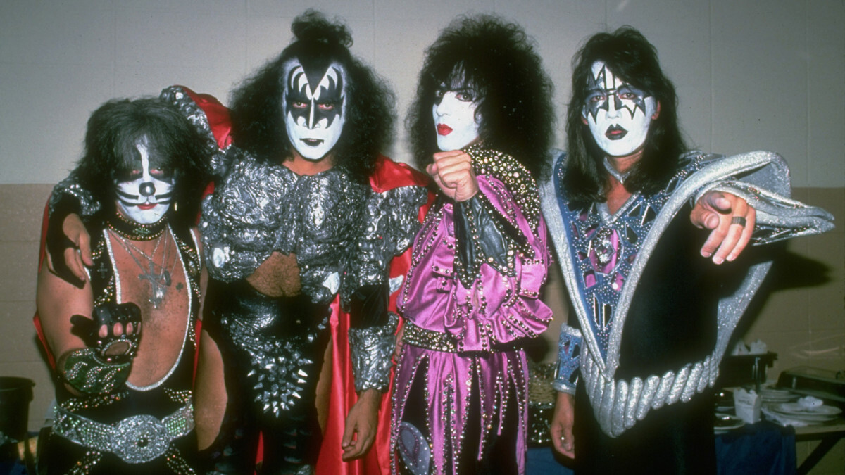 Kiss Dressed To Kill Group Photo Adult T Shirt Metal Music Band Merch gallery