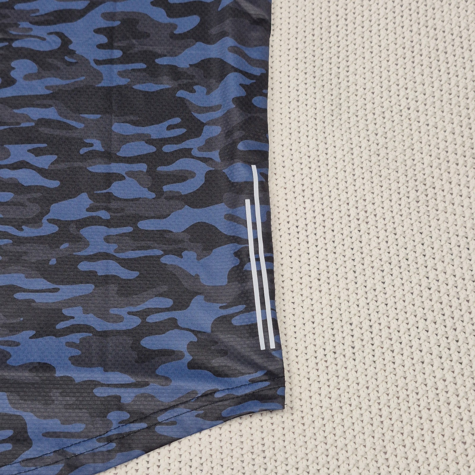 Kenneth Cole Men's Active Tech Shirt S/S Stretch Breathable Soft Navy Camo gallery