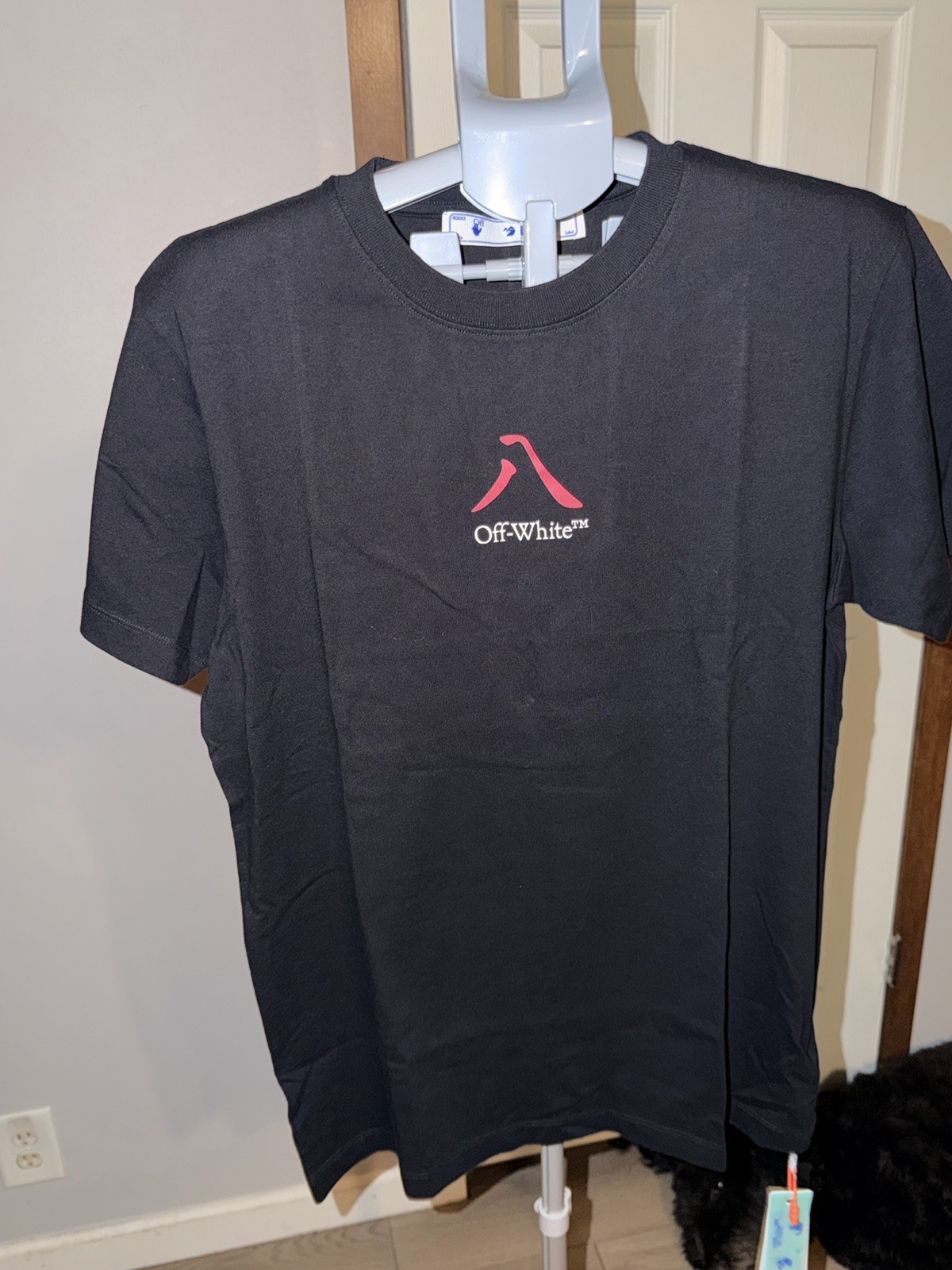 Off-White Men’s Black/Pink Logo Graphic Print Cotton Jersey Crew Neck T-Shirt M