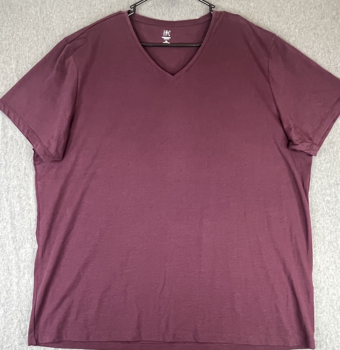 INC International Concepts V-Neck T-Shirt Mens XL Burgundy Stretch Casual Tee