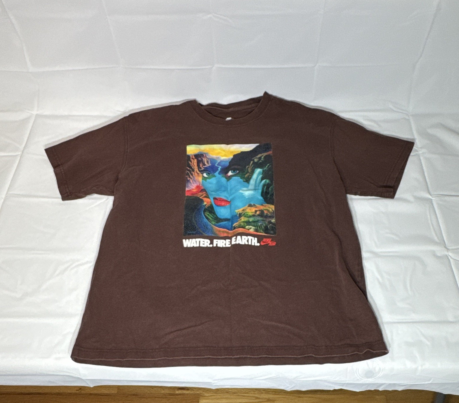Nike The Nike Tee Men’s XL Brown Graphic Print Crew Neck Short Sleeve T-Shirt