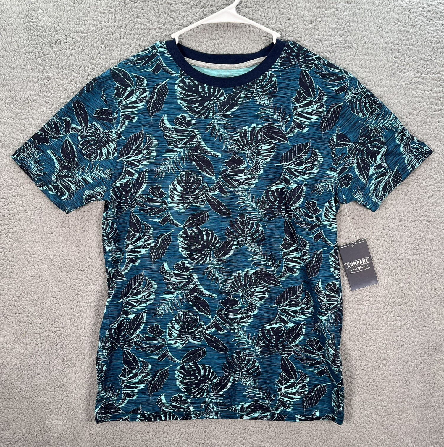 Trademark Company 81 Shirt Adult Medium Blue Preppy Aloha Beach Hawaiian NEW gallery