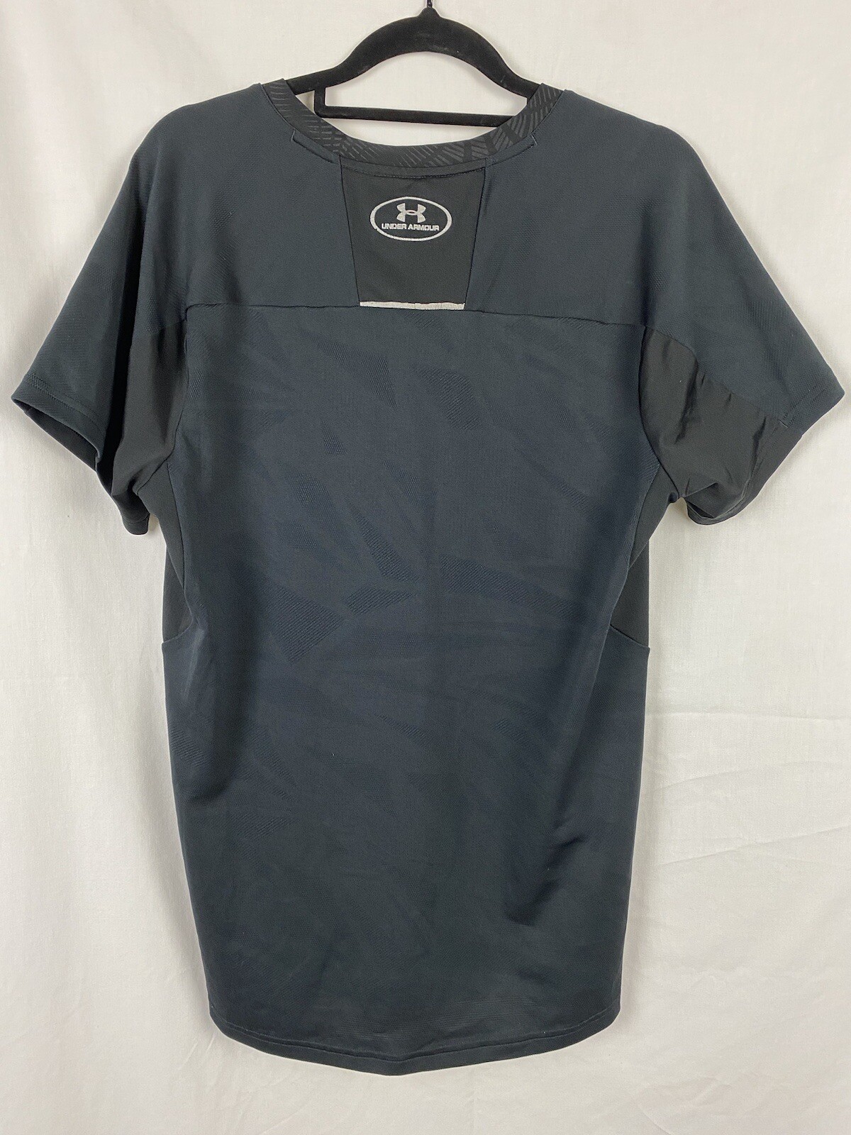Under Armour T Shirt Mens Small Black Logo Active Running Jogging Gym Outdoors gallery