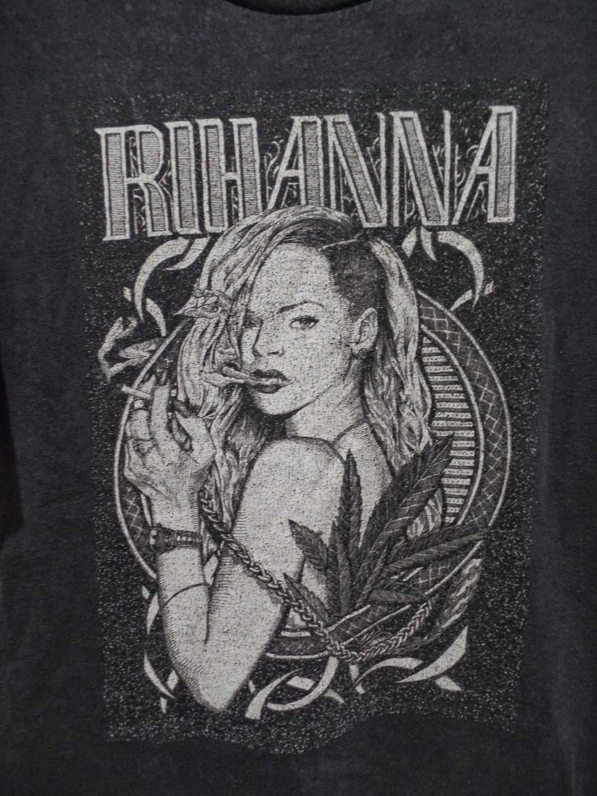 Rihanna t shirt gallery