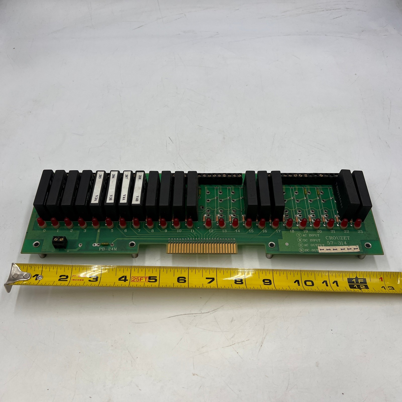 Crouzet Relay Module Board 57-314 with 17 relays M-OAC5 M-0AC5