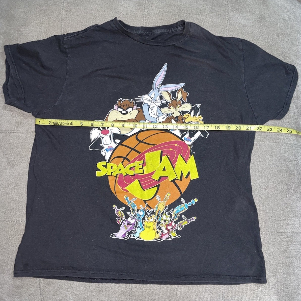 Looney Tunes Space Jam Large Black T-Shirt Retro Bugs Bunny Taz Daffy Cartoon 🏀 gallery