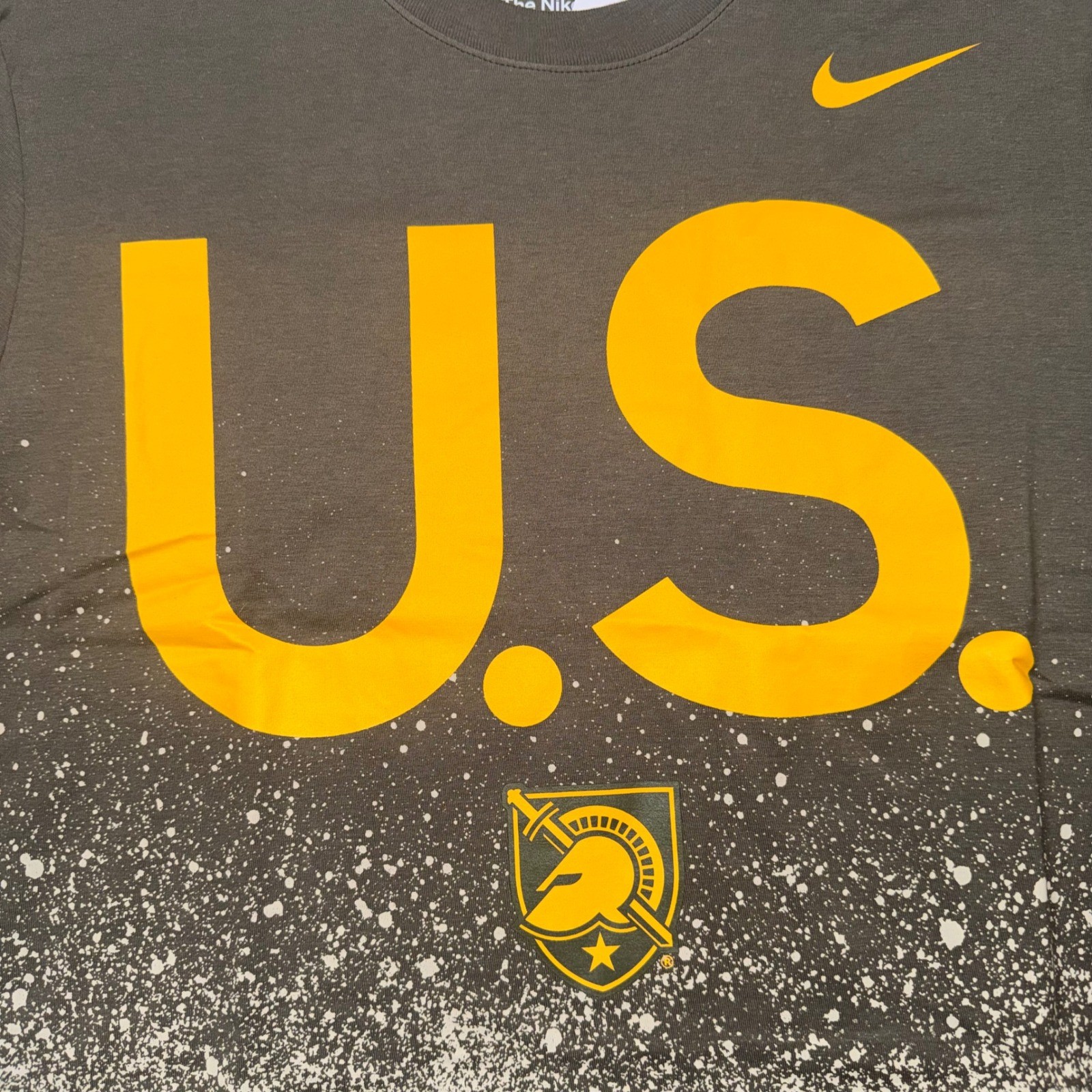 Army Black Knight Nike 1st Armored Division Old Ironsides Rivalry Shirt Sz M NEW gallery