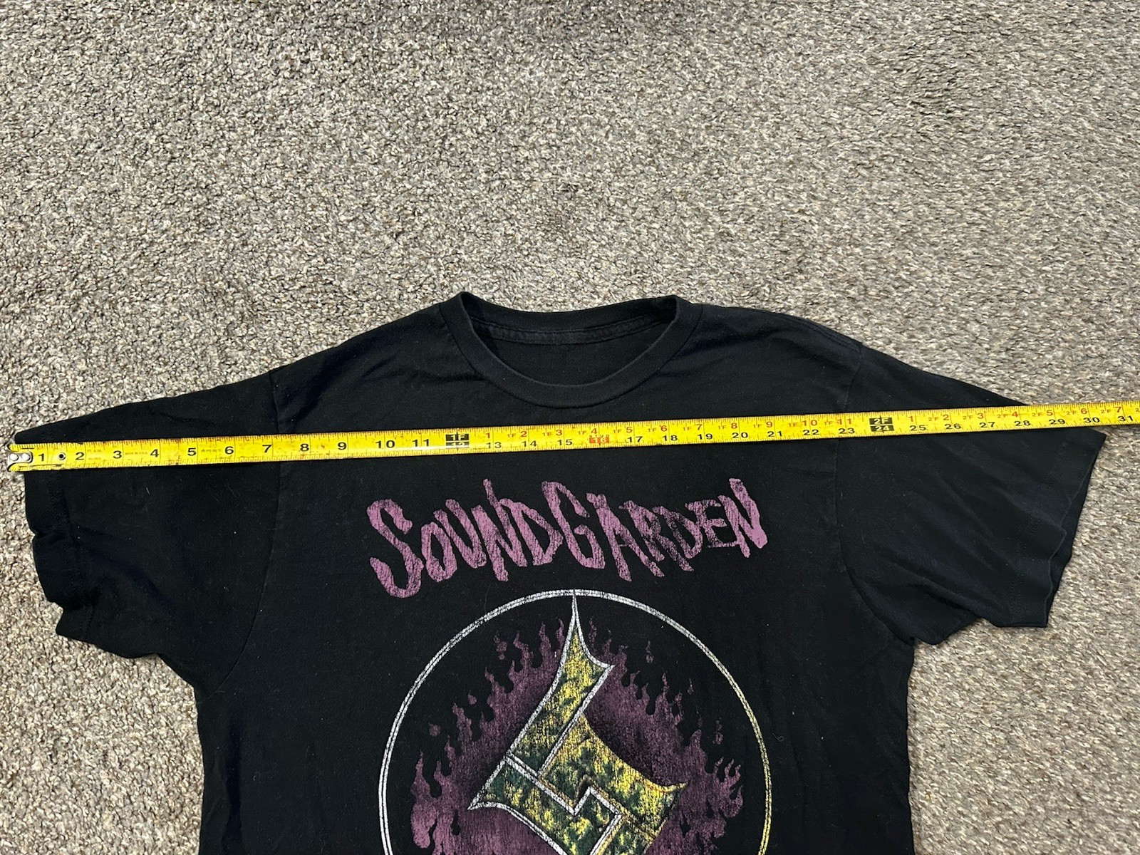 VINTAGE Soundgarden 1990 Get On The Snake Tour T Shirt. )medium?) See Pics gallery